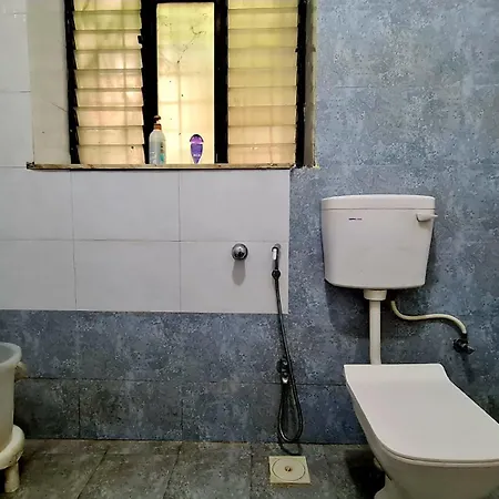 Rostel Backpackers Hostel Pune Exterior photo