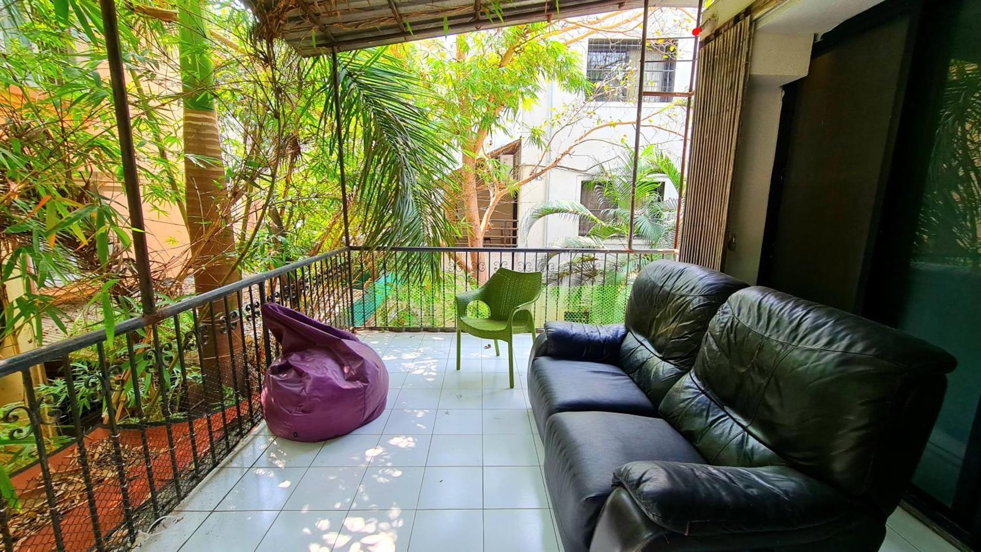 Hostel Rostel Backpackers