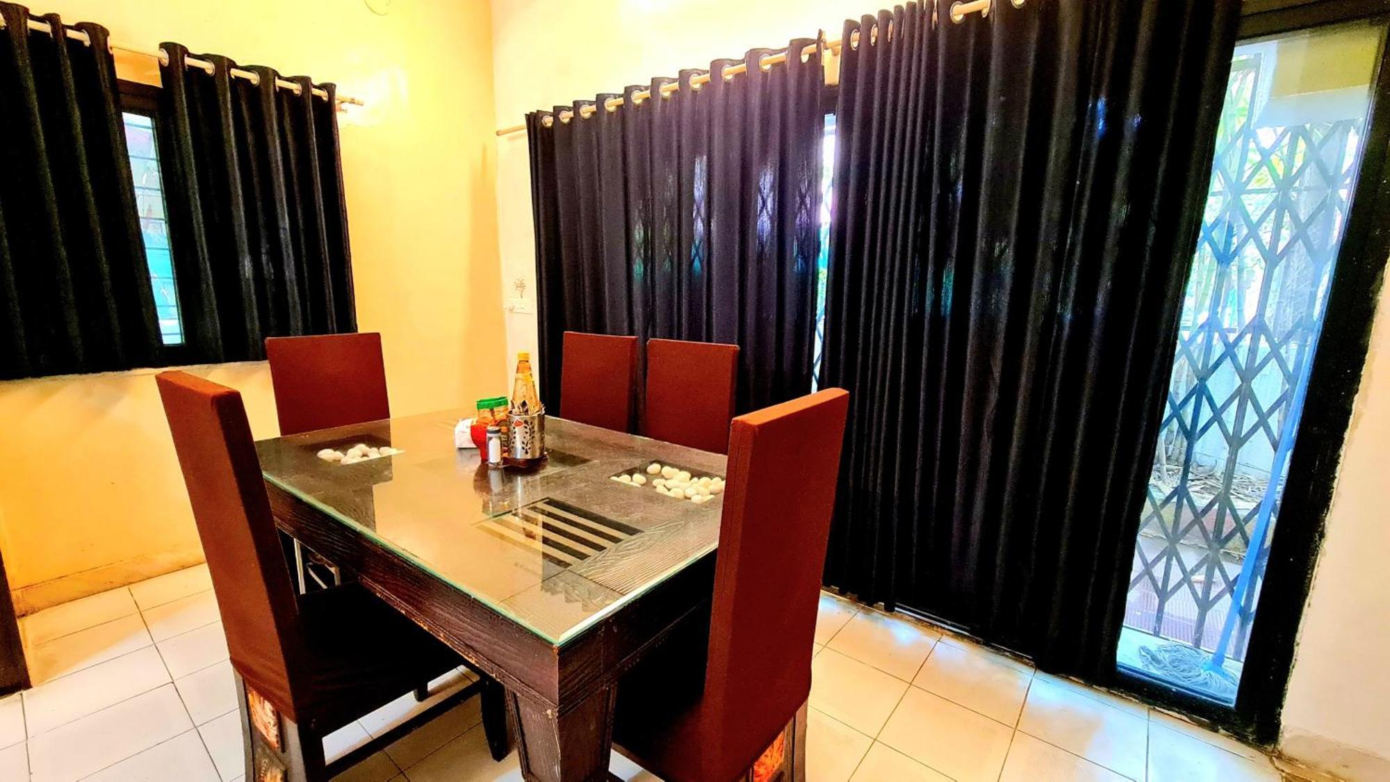 Rostel Backpackers Hostel Pune